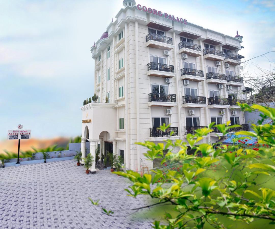 Hotel Coorg Palace Madikeri Eksteriør bilde