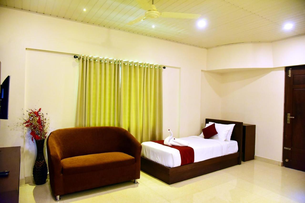 Hotel Coorg Palace Madikeri Eksteriør bilde